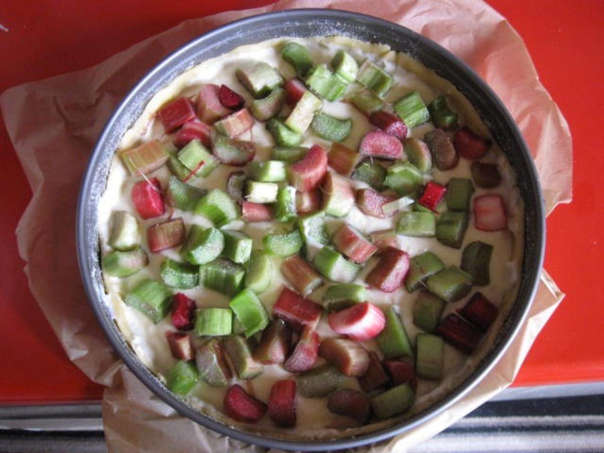 Quark Streusel Kuchen mit Rhabarber - einfach - von manschie