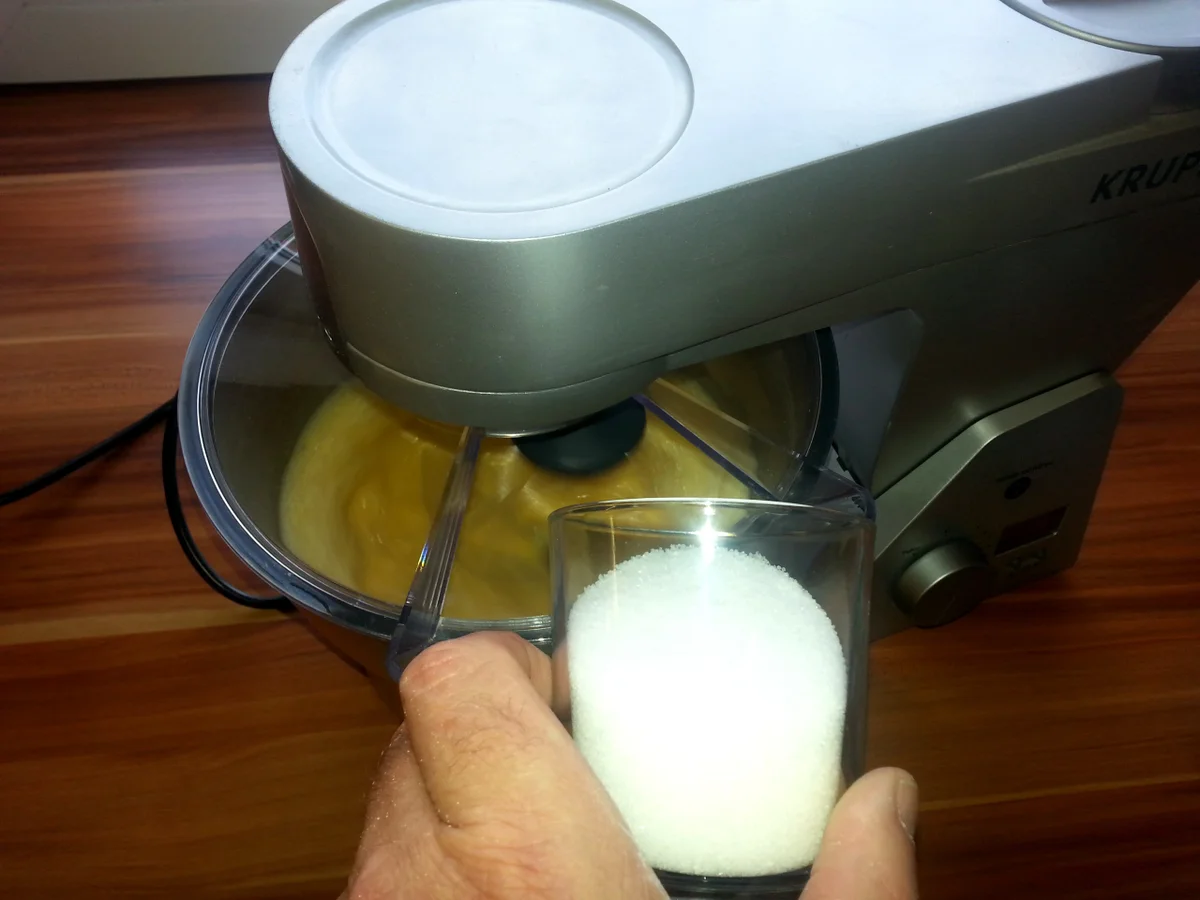 Rezept: Mau12-Biskuitboden Bild Nr. 116 Mau12-Biskuitboden - Rezept - Bild Nr. 116