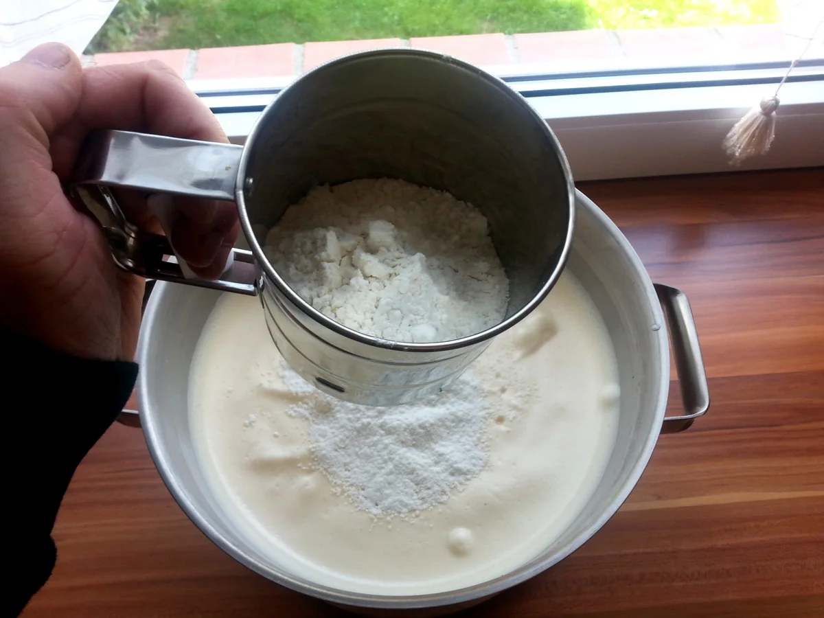 Rezept: Mau12-Biskuitboden Bild Nr. 120 Mau12-Biskuitboden - Rezept - Bild Nr. 120