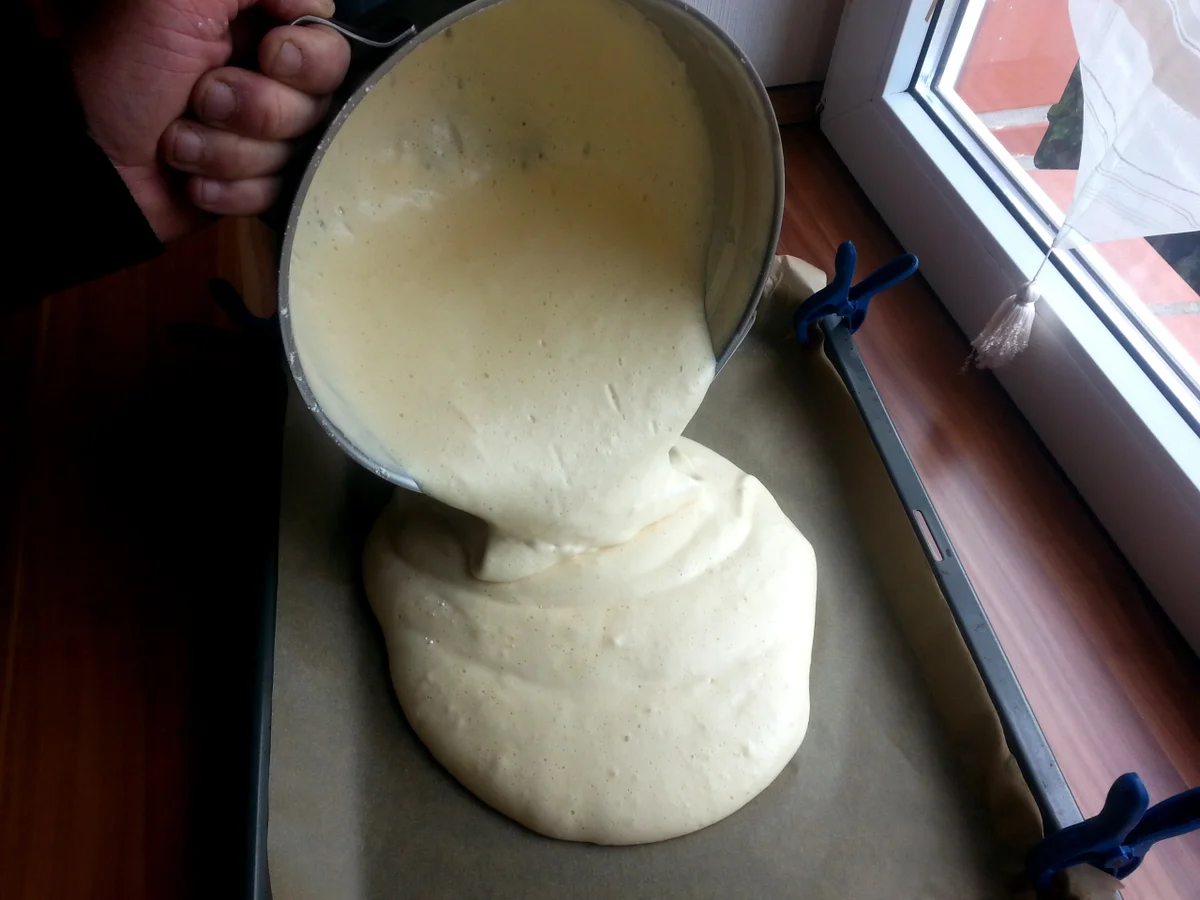 Rezept: Mau12-Biskuitboden Bild Nr. 122 Mau12-Biskuitboden - Rezept - Bild Nr. 122