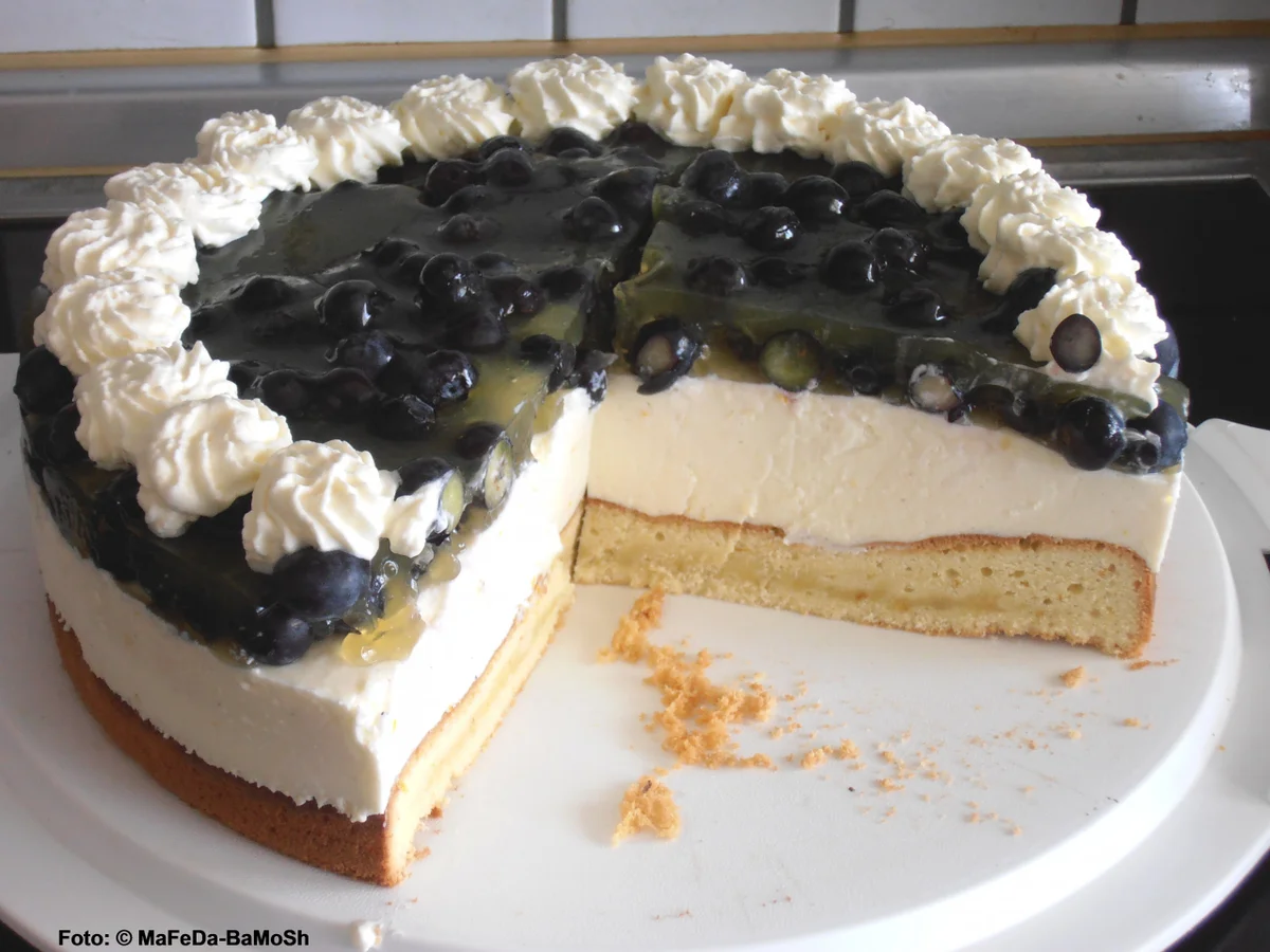 Rezept: Heidelbeer-Quark-Sahne-Torte Bild Nr. 120 Heidelbeer-Quark-Sahne-Torte - Rezept - Bild Nr. 120