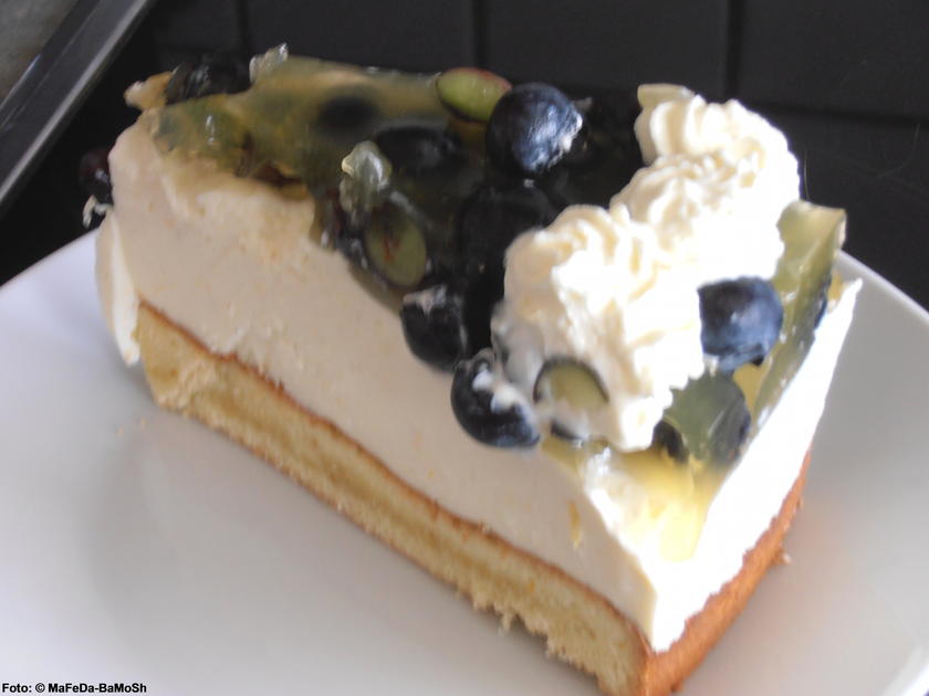 Heidelbeer-Quark-Sahne-Torte - Rezept mit Bild - kochbar.de