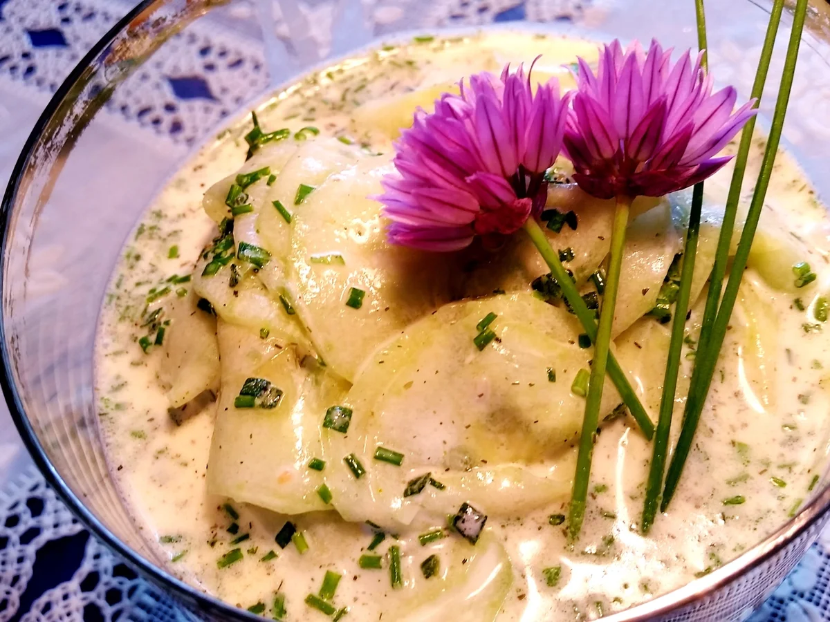 Rezept: Salat von grüner Gurke Bild Nr. 184 Salat von grüner Gurke - Rezept - Bild Nr. 184