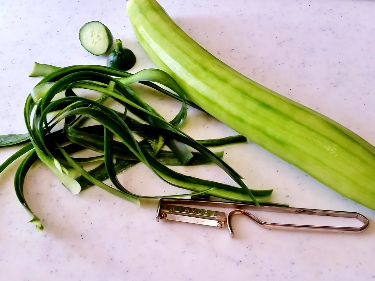 Rezept: Salat von grüner Gurke Bild Nr. 185 Salat von grüner Gurke - Rezept - Bild Nr. 185