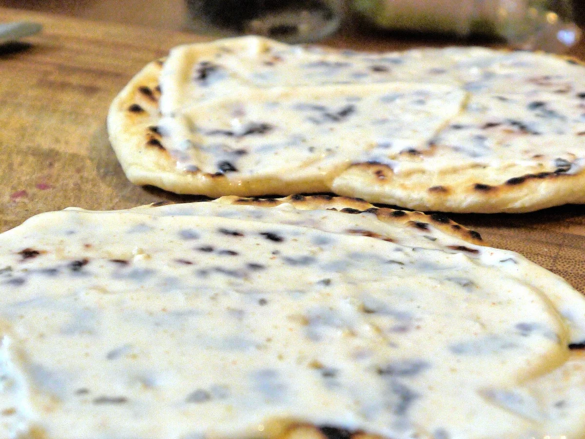 Rezept: Überbackene Naan-Brote Bild Nr. 184 Überbackene Naan-Brote - Rezept - Bild Nr. 184