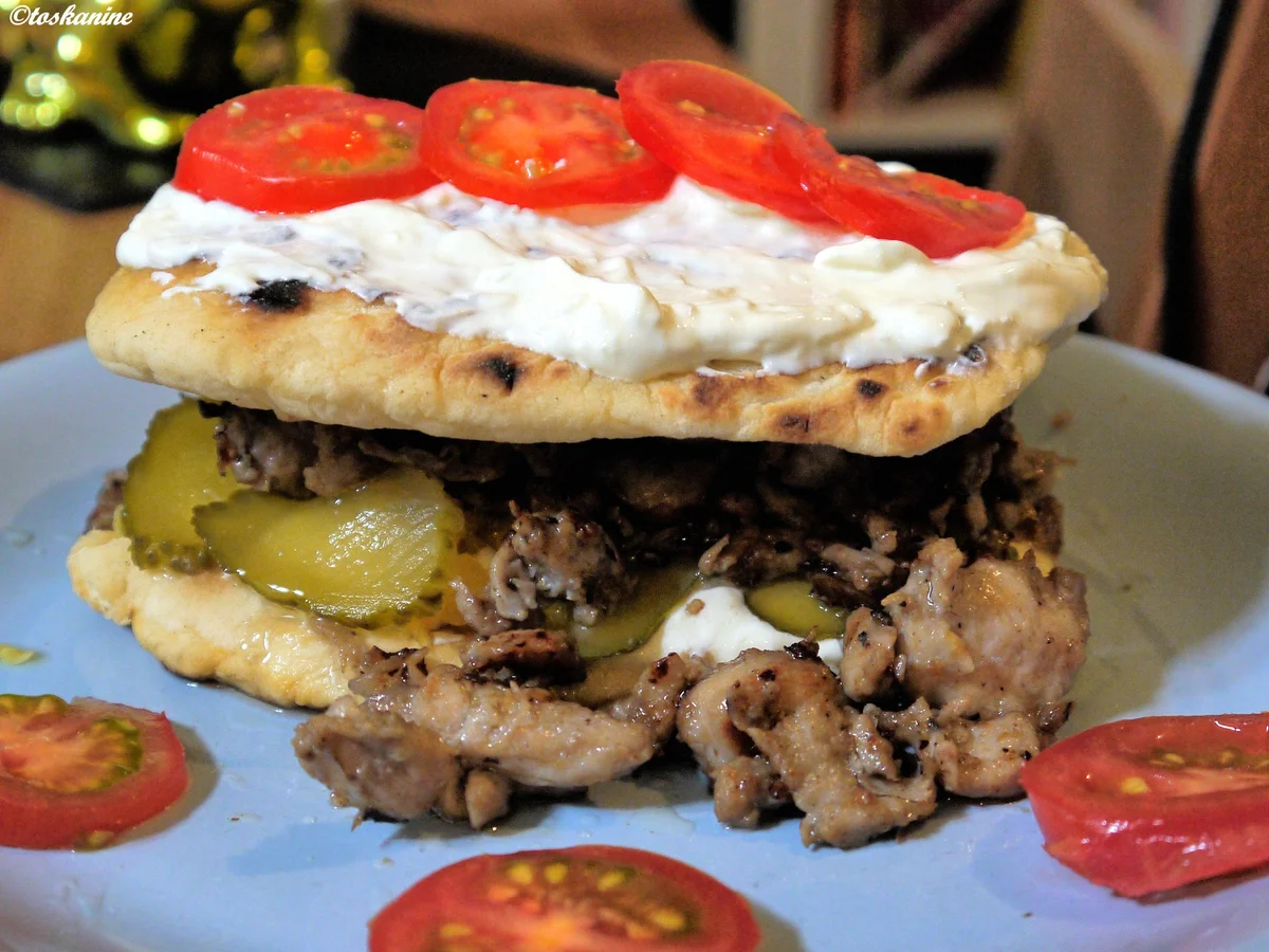 Rezept: Naan-Burger mit Curry-Chicken Bild Nr. 200 Naan-Burger mit Curry-Chicken - Rezept - Bild Nr. 200