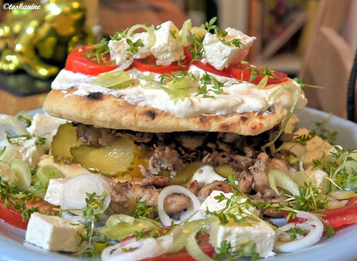 Naan-Burger mit Curry-Chicken - Rezept - Bild Nr. 203