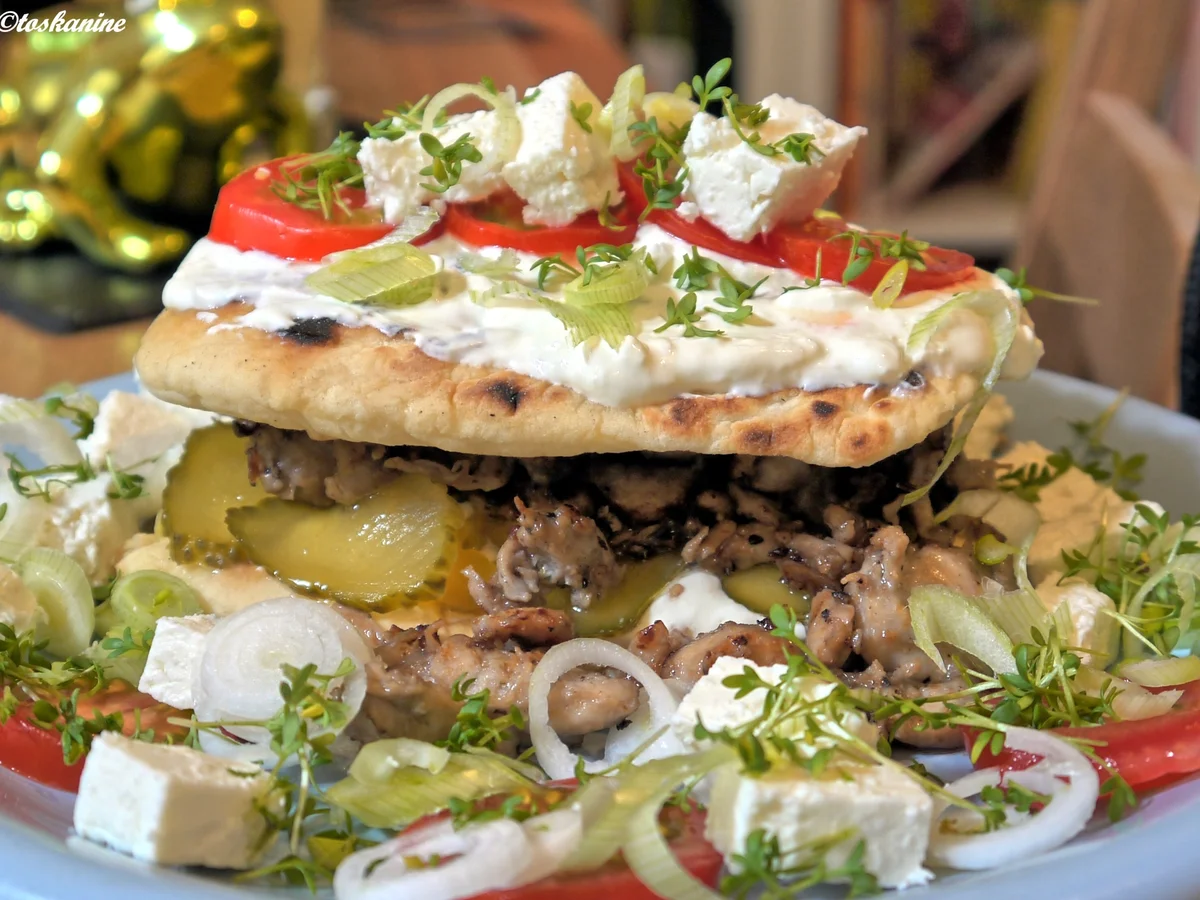 Rezept: Naan-Burger mit Curry-Chicken Bild Nr. 203 Naan-Burger mit Curry-Chicken - Rezept - Bild Nr. 203