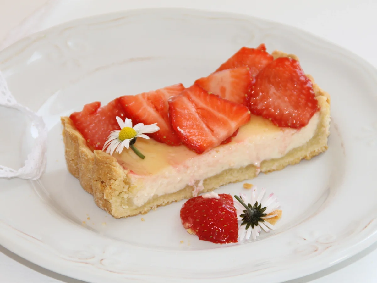 Rezept: Erdbeertarte mit Holunderblütensirup Bild Nr. 200 Erdbeertarte mit Holunderblütensirup - Rezept - Bild Nr. 200