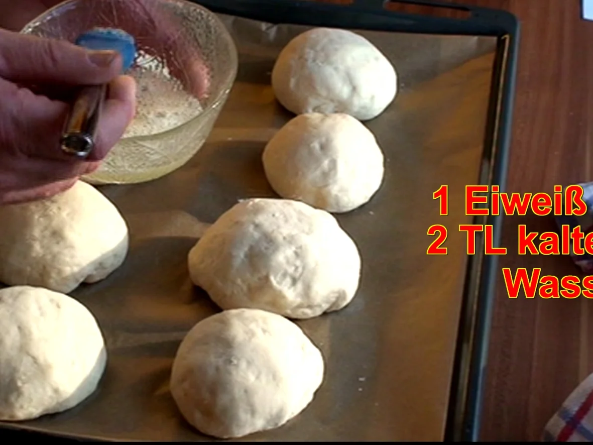 Mazu12- 8 Sonntagsbrötchen - Rezept - Bild Nr. 211