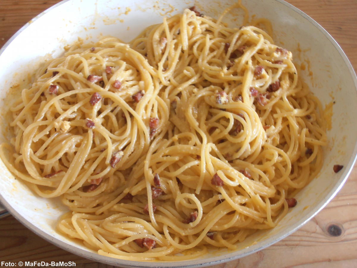 Spaghetti Carbonara (originale) - Rezept - Bild Nr. 225