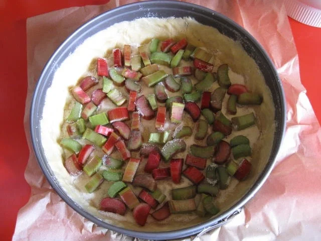 Rezept: Rhabarberkuchen mit Schmand Bild Nr. 250 Rhabarberkuchen mit Schmand - Rezept - Bild Nr. 250