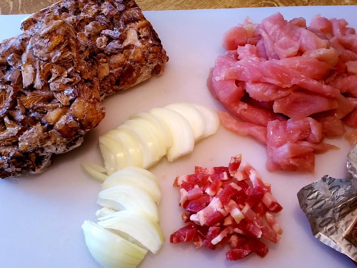 Rezept: Putengeschnetzeltes in Pfifferlings-Rahm Bild Nr. 232 Putengeschnetzeltes in Pfifferlings-Rahm - Rezept - Bild Nr. 232