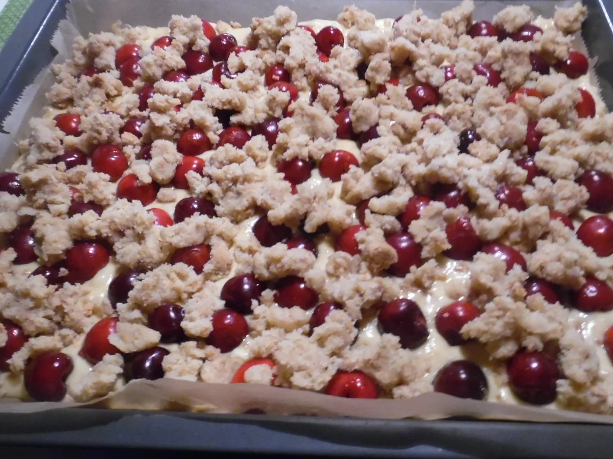 Rezept: Amarettini-Kirsch-Streuselkuchen Bild Nr. 236 Amarettini-Kirsch-Streuselkuchen - Rezept - Bild Nr. 236