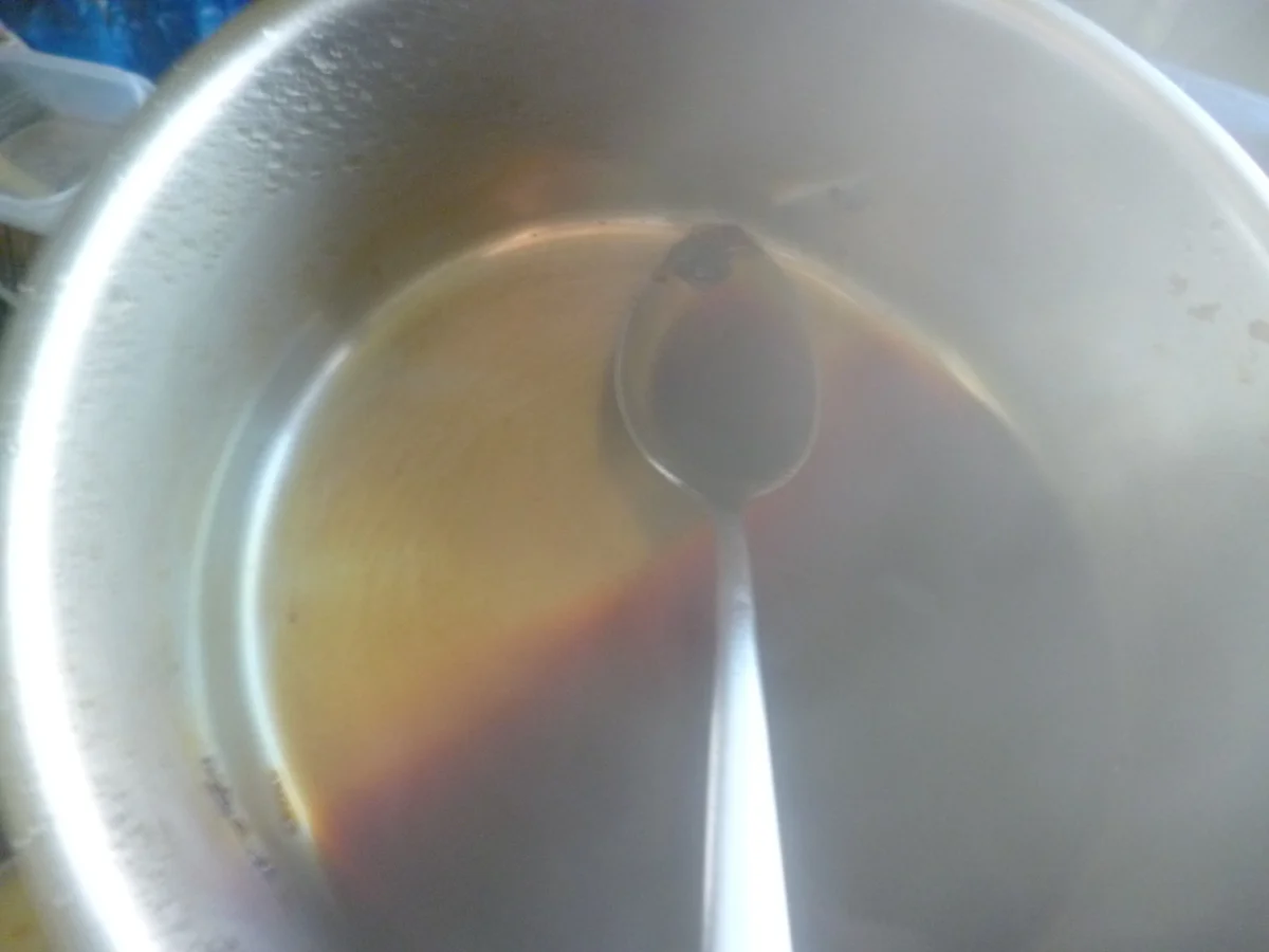 Rezept: Zuckercouleur selbst gemacht Bild Nr. 243 Zuckercouleur selbst gemacht - Rezept - Bild Nr. 243