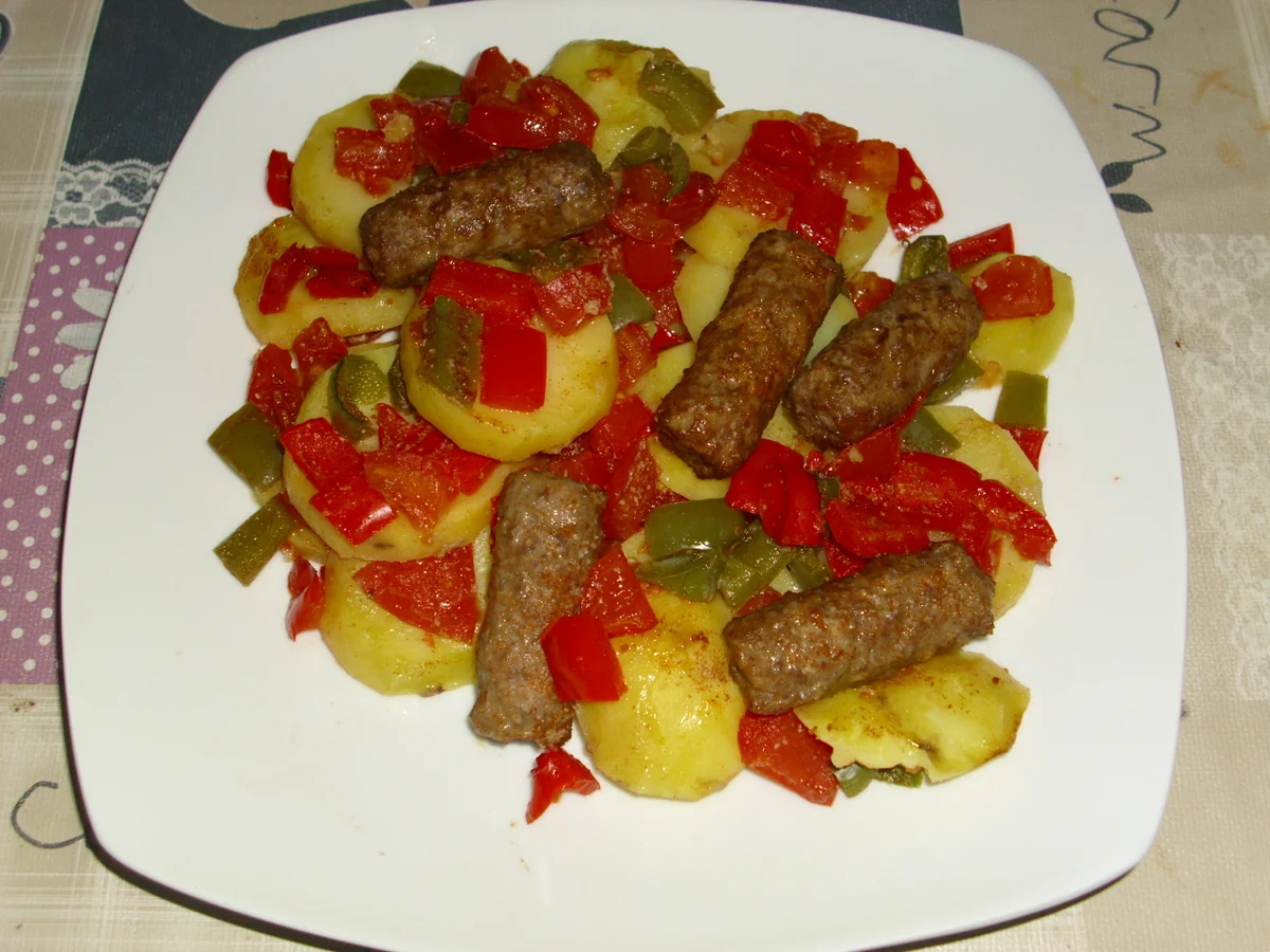 Rezept: Cevapcici Gemüse Pfanne Bild Nr. 294 Cevapcici Gemüse Pfanne - Rezept - Bild Nr. 294