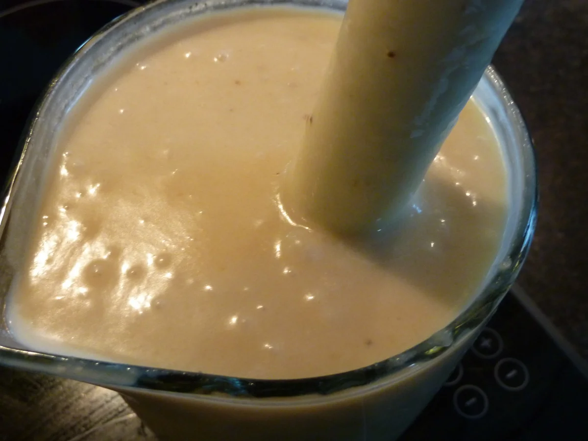 Rezept: Bananen - Rum Glace mit Rhabarberkompott Bild Nr. 295 Bananen - Rum Glace mit Rhabarberkompott - Rezept - Bild Nr. 295