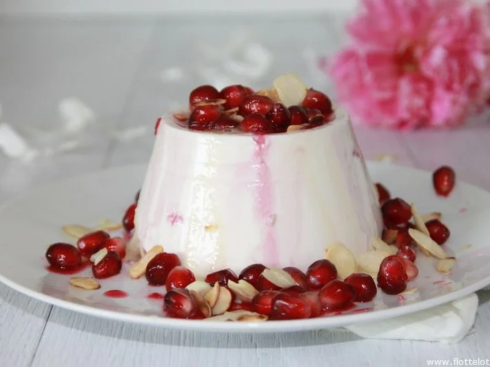 Rezept: Granatapfel-Frischkäse-Törtchen Bild Nr. 326 Granatapfel-Frischkäse-Törtchen - Rezept - Bild Nr. 326