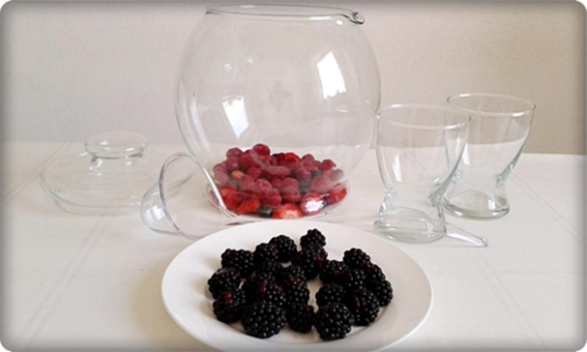 Prickelnde Beeren-Bowle - Rezept - Bild Nr. 332