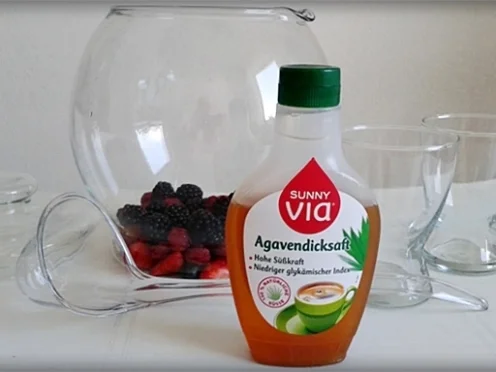 Rezept: Prickelnde Beeren-Bowle Bild Nr. 334 Prickelnde Beeren-Bowle - Rezept - Bild Nr. 334