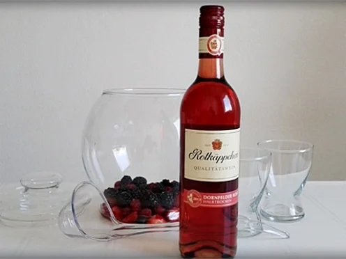 Rezept: Prickelnde Beeren-Bowle Bild Nr. 336 Prickelnde Beeren-Bowle - Rezept - Bild Nr. 336