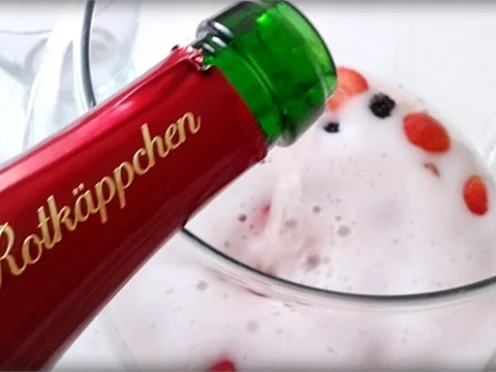 Rezept: Prickelnde Beeren-Bowle Bild Nr. 339 Prickelnde Beeren-Bowle - Rezept - Bild Nr. 339