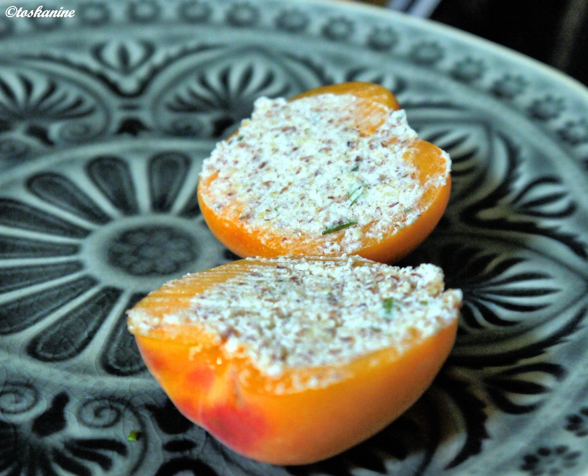 Karamellisierte Aprikosen mit süßem Tomatenpesto - Rezept - Bild Nr. 338