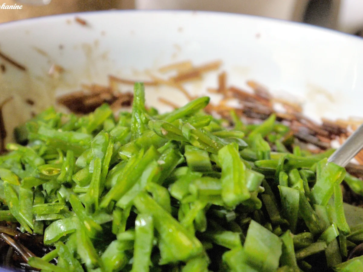 Glasnudelsalat mit Teriyaki-Rindfleisch - Rezept - Bild Nr. 342