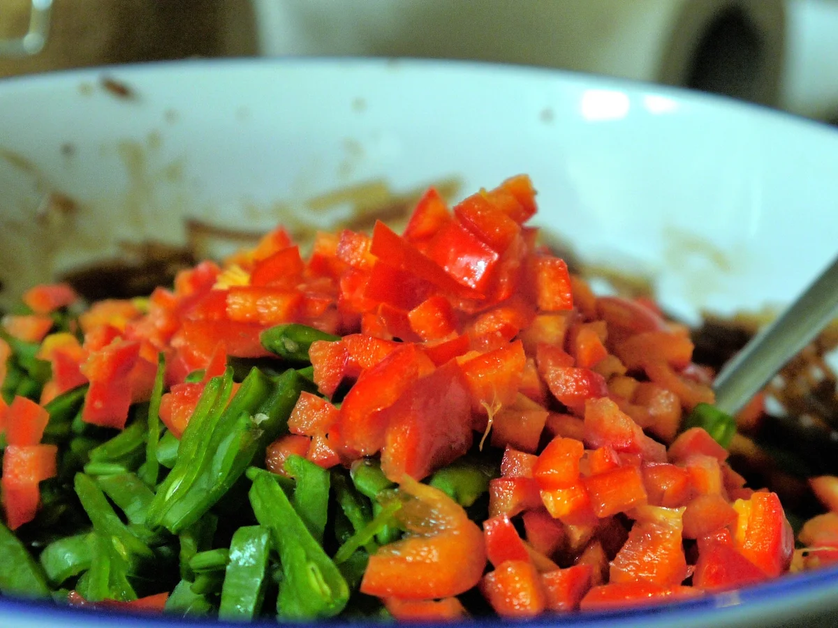 Glasnudelsalat mit Teriyaki-Rindfleisch - Rezept - Bild Nr. 343