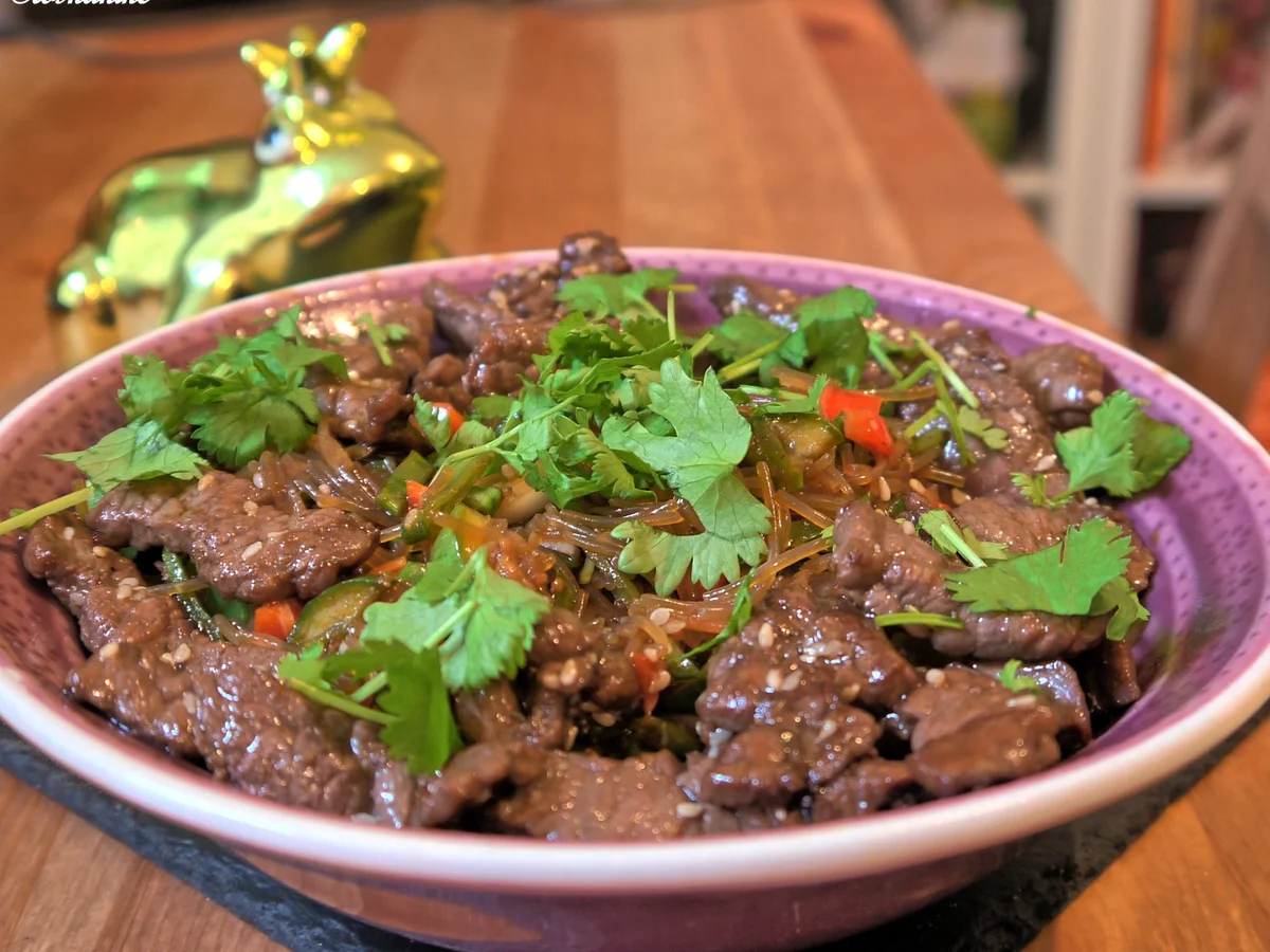 Glasnudelsalat mit Teriyaki-Rindfleisch - Rezept - Bild Nr. 351