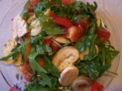 Rucolasalat mit Tomaten und Champions - Rezept