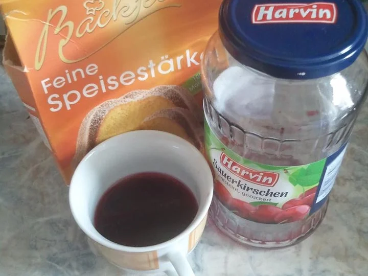 Rezept: Holländer Kirsch Sahne Torte Bild Nr. 364 Holländer Kirsch Sahne Torte - Rezept - Bild Nr. 364