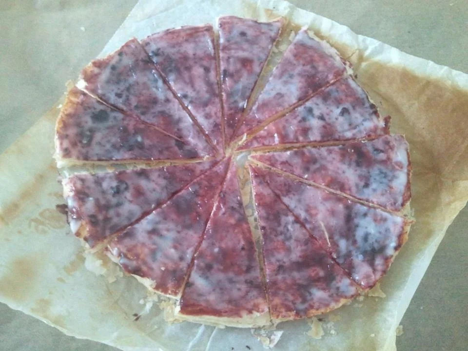 Rezept: Holländer Kirsch Sahne Torte Bild Nr. 370 Holländer Kirsch Sahne Torte - Rezept - Bild Nr. 370