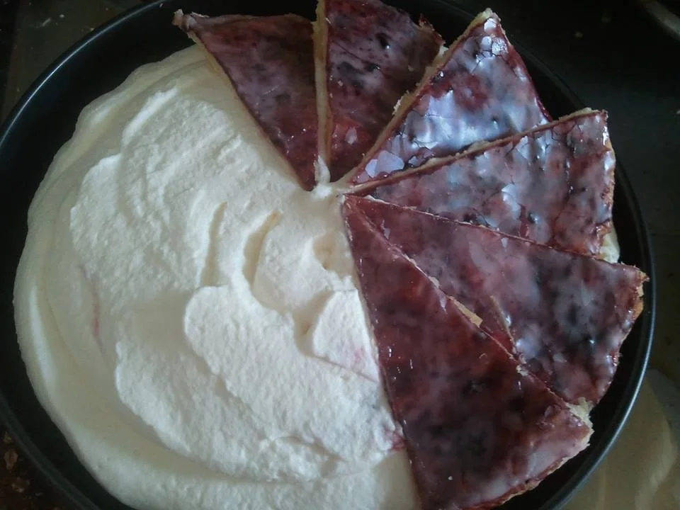 Rezept: Holländer Kirsch Sahne Torte Bild Nr. 371 Holländer Kirsch Sahne Torte - Rezept - Bild Nr. 371