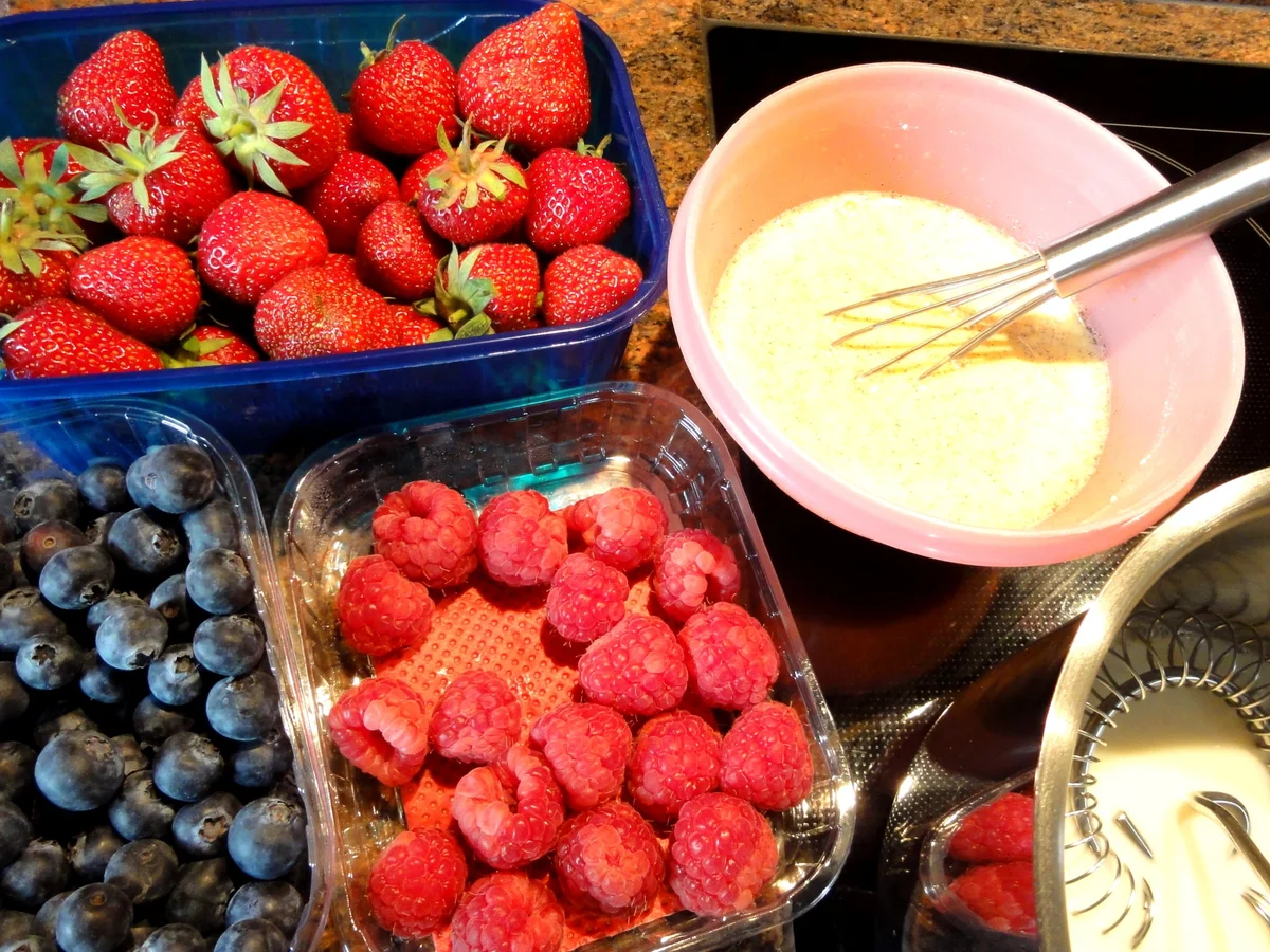 Blätterteig:   BEERENAUSWAHL auf Vanille-Pudding - Rezept - Bild Nr. 372