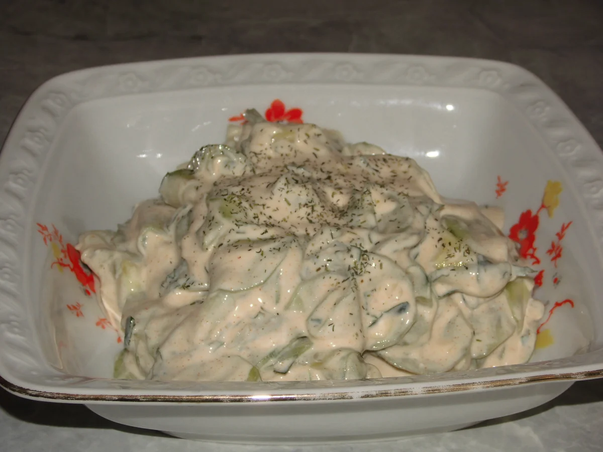 Gurkensalat nach Omas Rezept - Rezept - Bild Nr. 370