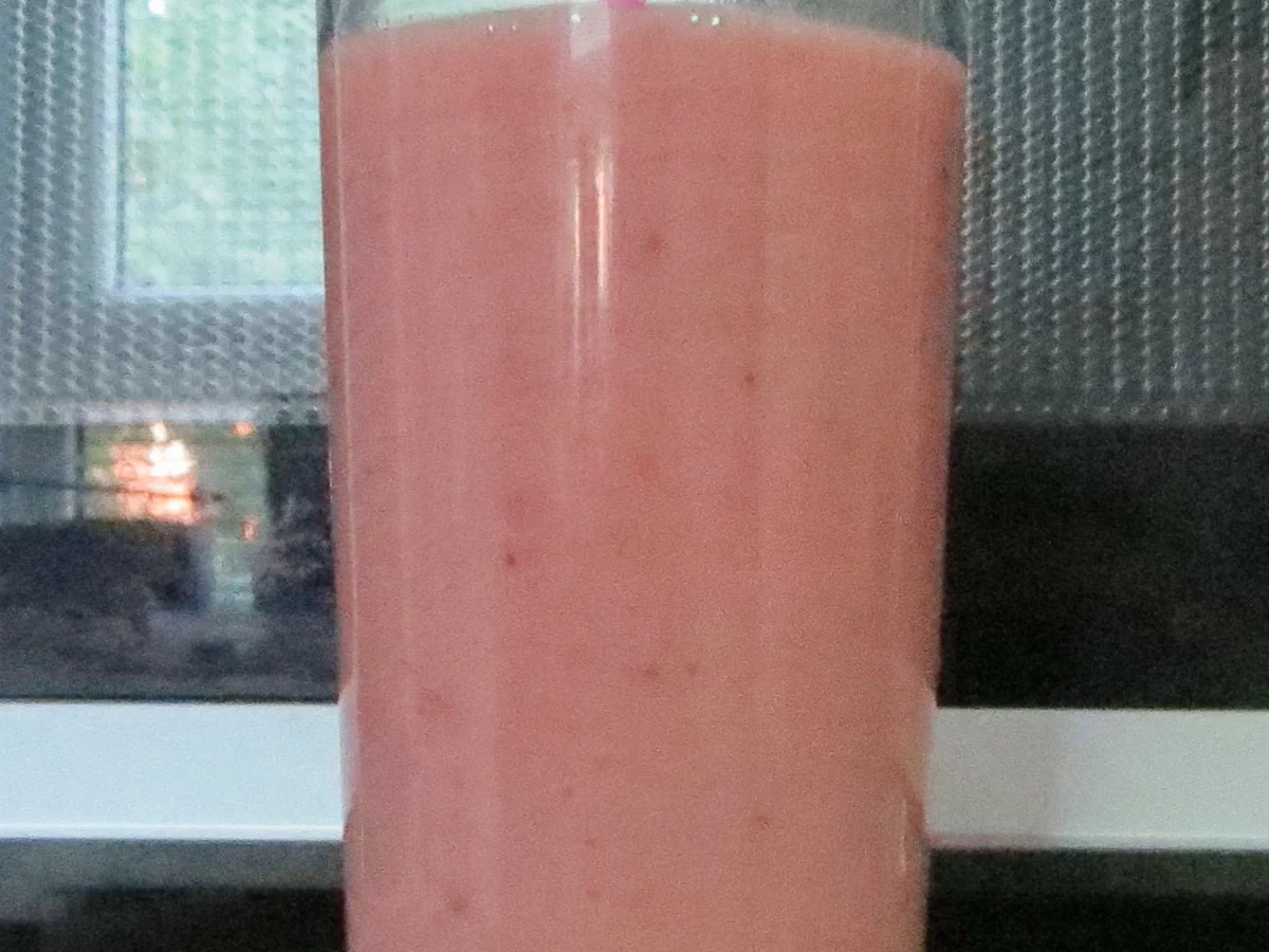 Rezept: Getränk: Bananen-Erdbeer-Shake Bild Nr. 374 Getränk: Bananen-Erdbeer-Shake - Rezept - Bild Nr. 374