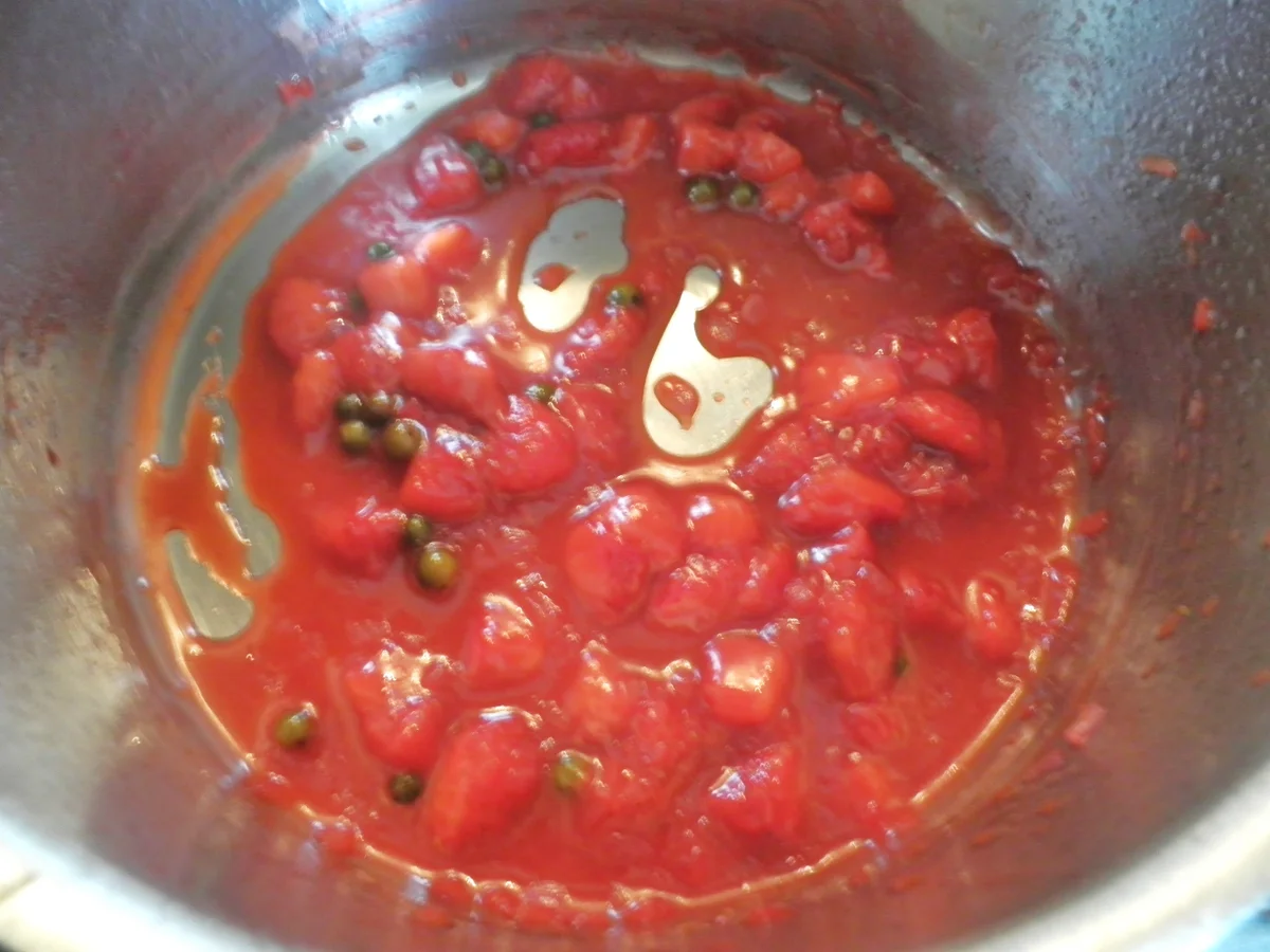 Spargel - Vanille - Schaumsuppe ... mit Erdbeer - Chutney ... - Rezept - Bild Nr. 383