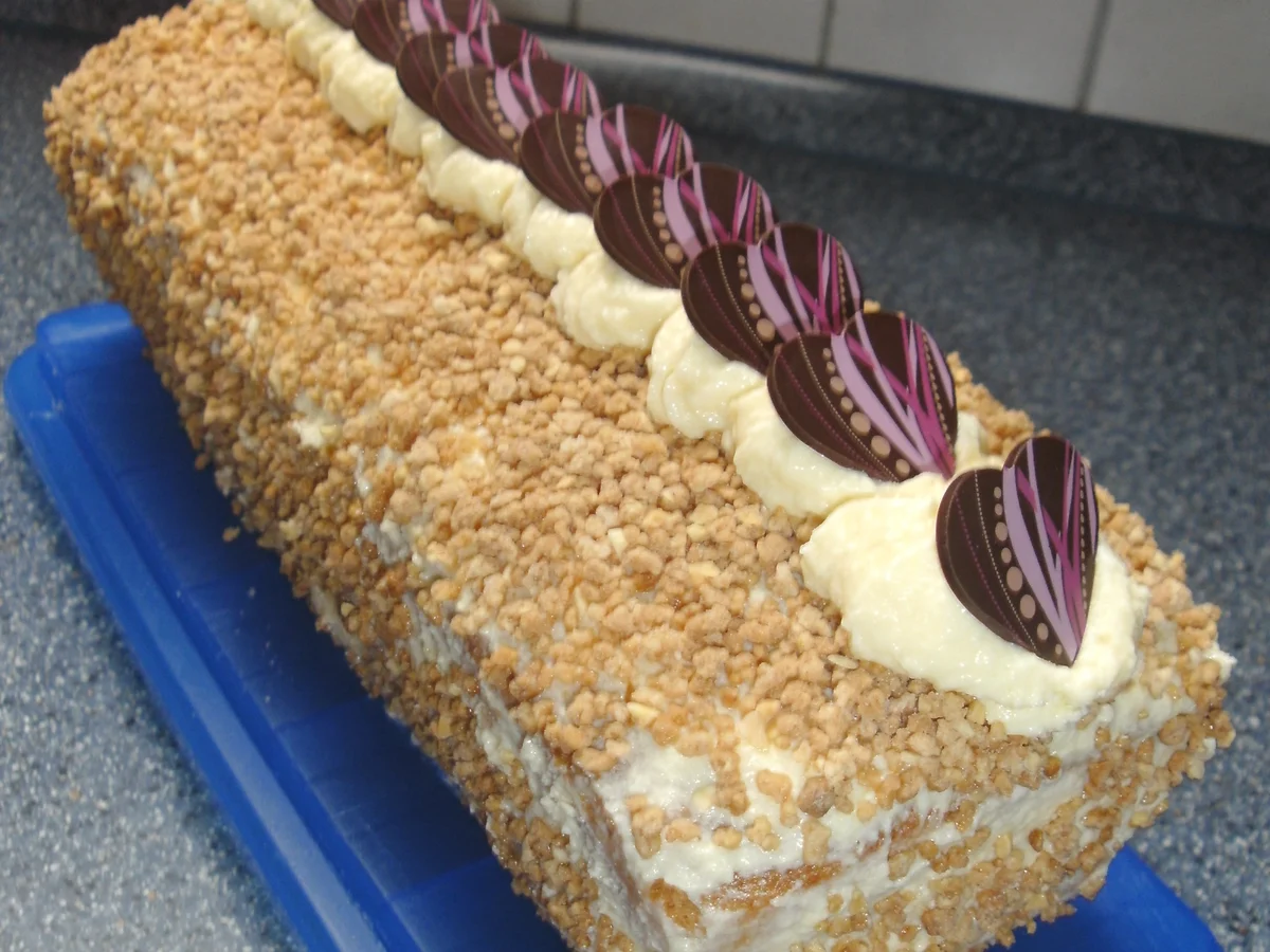 Rezept: Frankfurter ( Kranz ) mal anders Bild Nr. 404 Frankfurter ( Kranz ) mal anders - Rezept - Bild Nr. 404