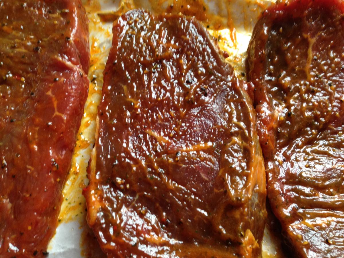 Rinderhüftsteaks in Sanddorn-Pfeffermarinade - Rezept - Bild Nr. 425