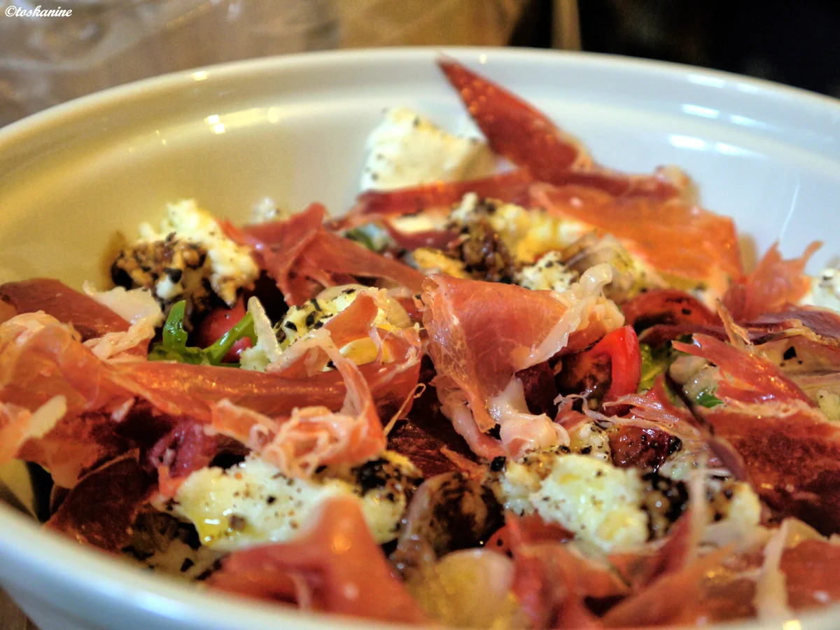 Panzanella mit Büffelmozzarella und Serrano-Schinken - Rezept - Bild Nr. 434