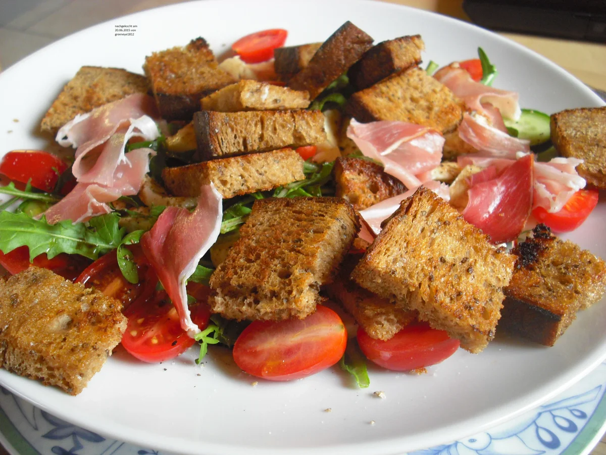 Panzanella mit Büffelmozzarella und Serrano-Schinken - Rezept - Bild Nr. 533