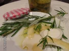 Ziegenkäse in Olivenöl mit Zitronenschale und Rosmarin - Rezept - Bild Nr. 428