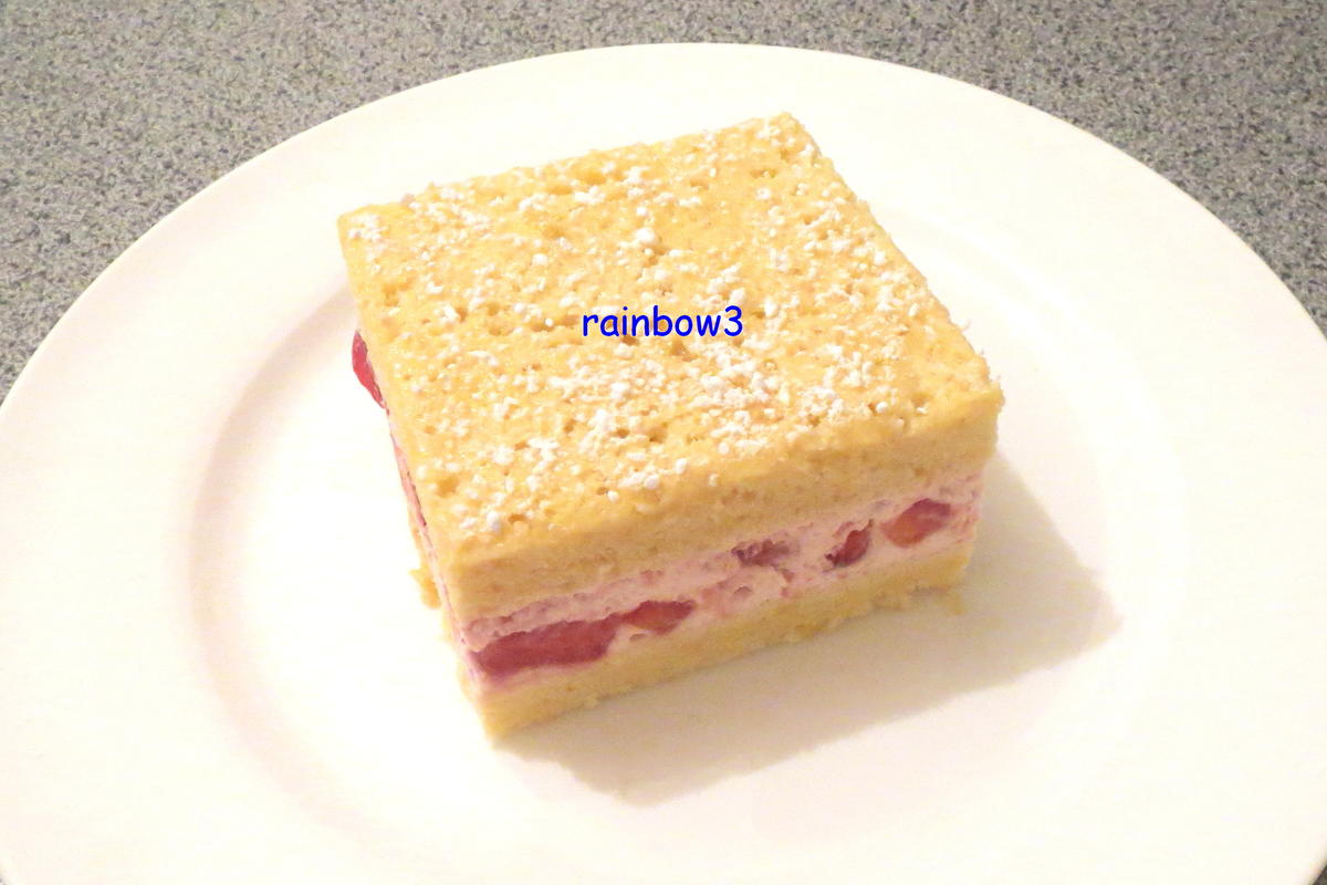 Backen: Erdbeer-Sahne-Schnitten - Rezept - Bild Nr. 463