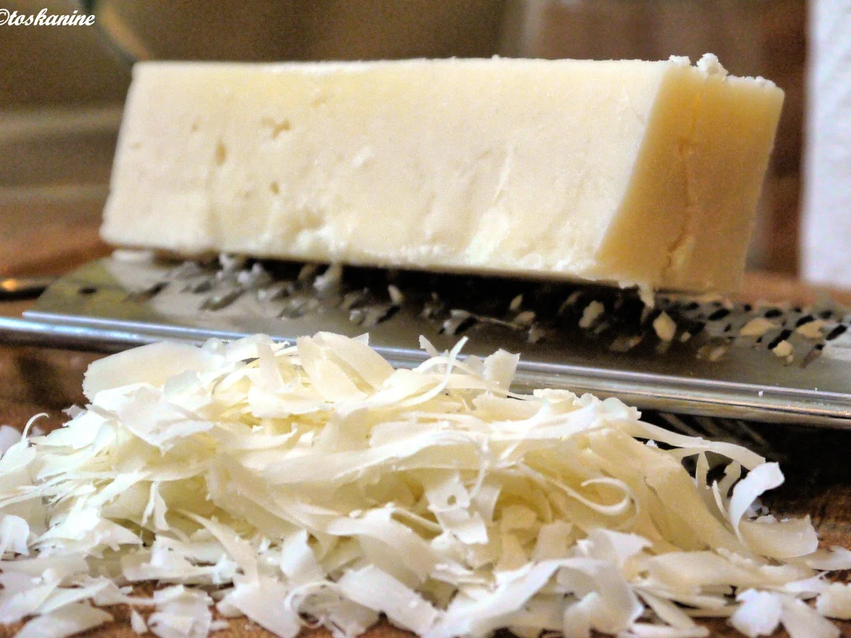 Piri-Piri-Schnitzelchen mit Knusprigem Kartoffel-Pecorino-Stampf - Rezept - Bild Nr. 499