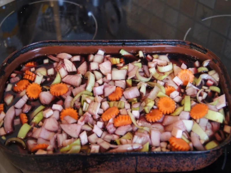 Rezept: Coq au vin mit Kräuter-Drillingen Bild Nr. 480 Coq au vin mit Kräuter-Drillingen - Rezept - Bild Nr. 480