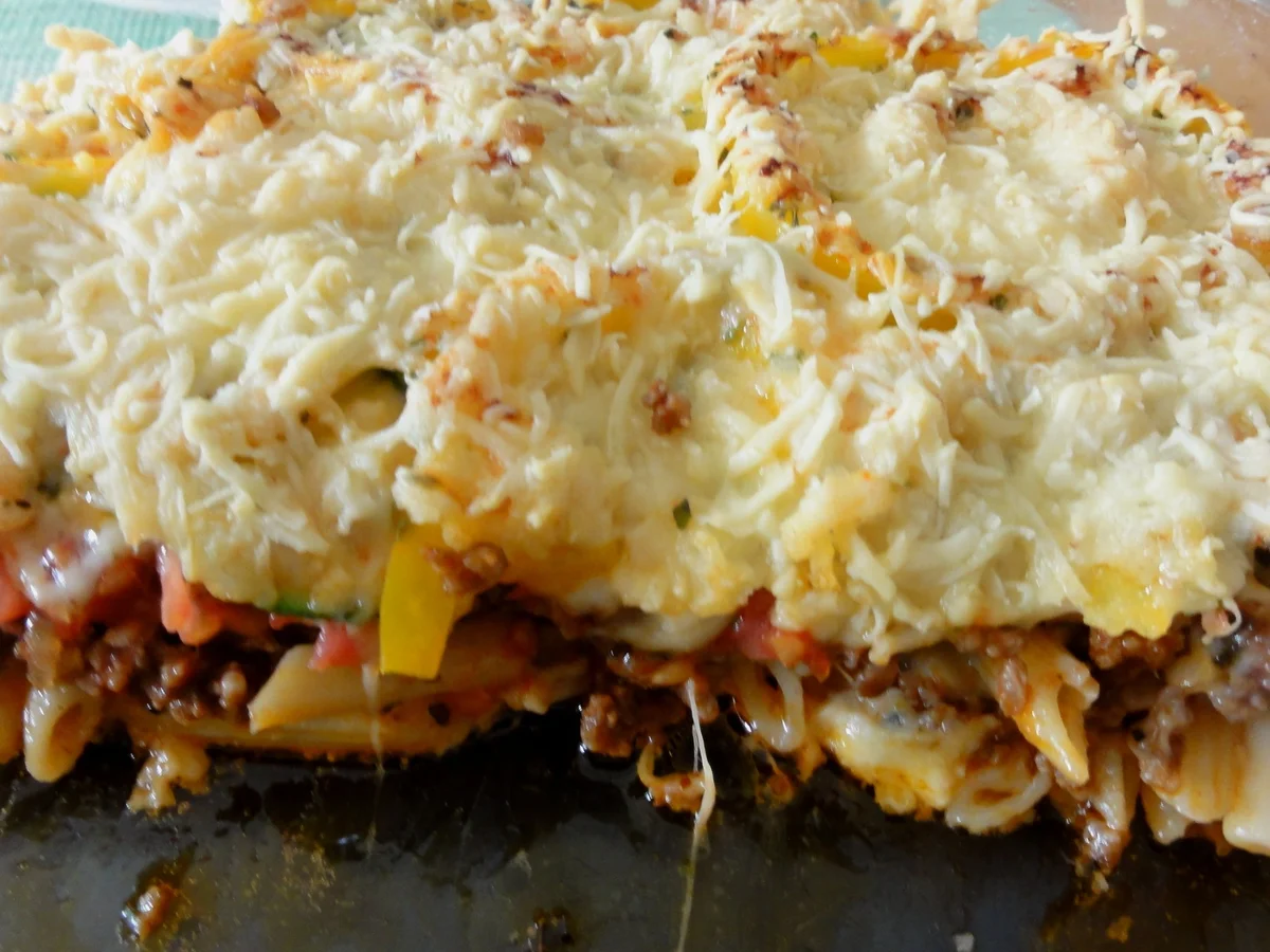 Nudeln:   MINI - PENNE - HACK - AUFLAUF - Rezept - Bild Nr. 530