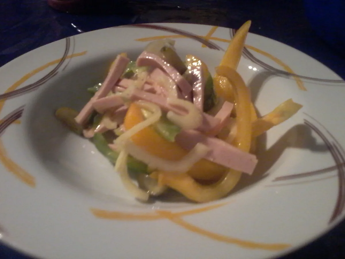 wurstsalat mit feiner Bärlauchnote - Rezept - Bild Nr. 519