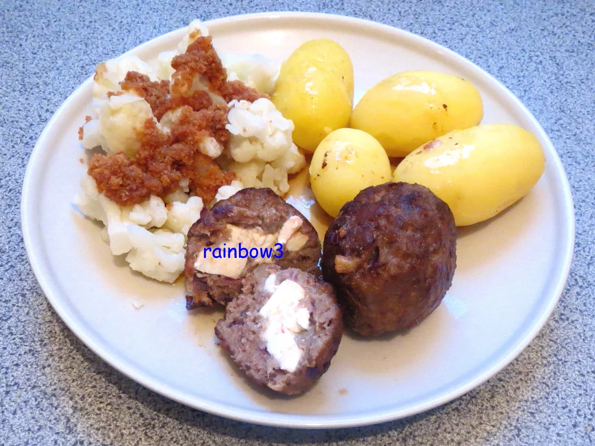 Rezept: Kochen: Mit Büffelkäse gefüllte Frikadellen und dazu Blumenkohlgemüse Bild Nr. 521 Kochen: Mit Büffelkäse gefüllte Frikadellen und dazu Blumenkohlgemüse - Rezept - Bild Nr. 521