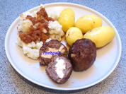 Kochen: Mit Büffelkäse gefüllte Frikadellen und dazu Blumenkohlgemüse - Rezept - Bild Nr. 521